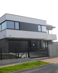 Rodinný dům, Dolní Břežany